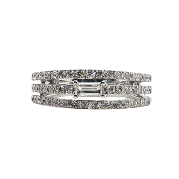 14kt White Gold .15ctw Baguette .52ctw Round Diamond Band