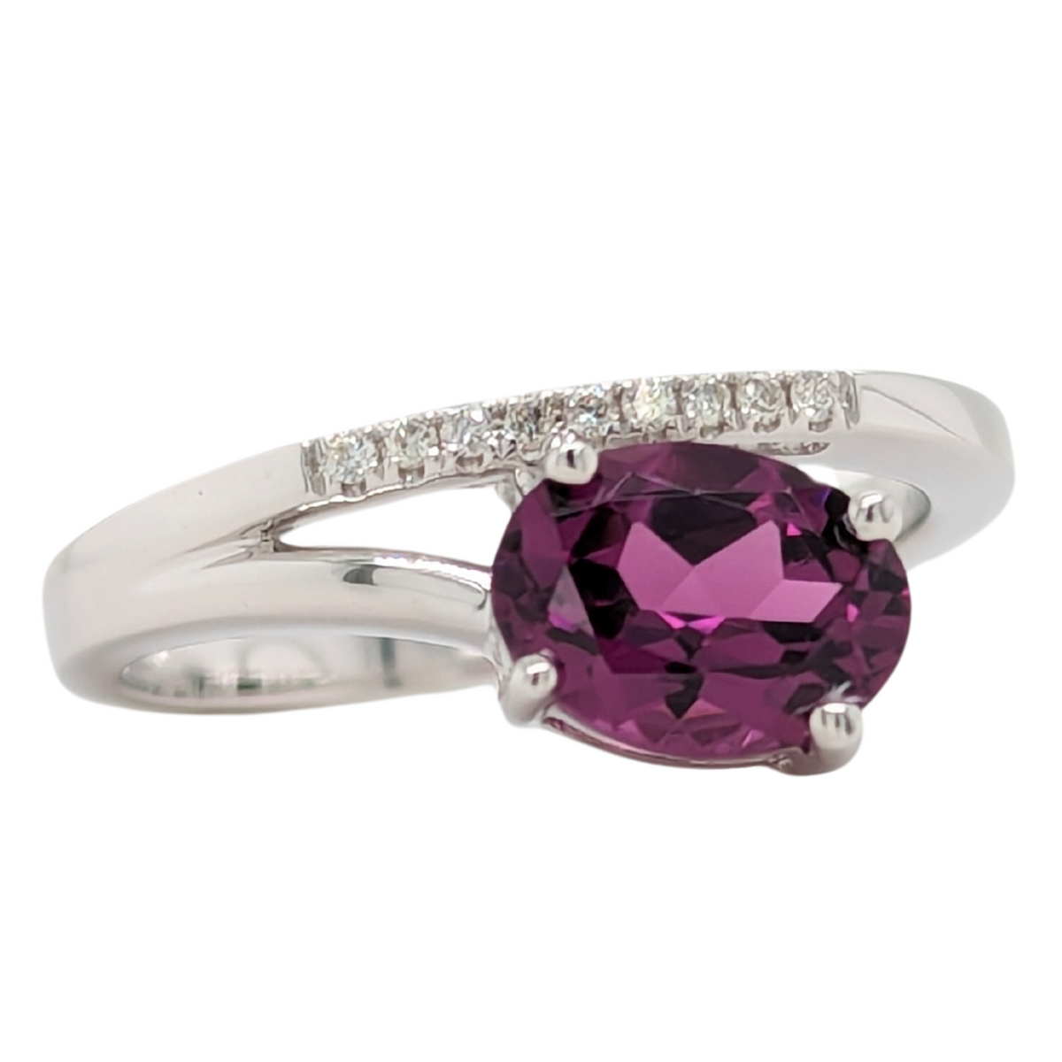 14K White Gold Oval Purple Garnet Ring with Diamonds