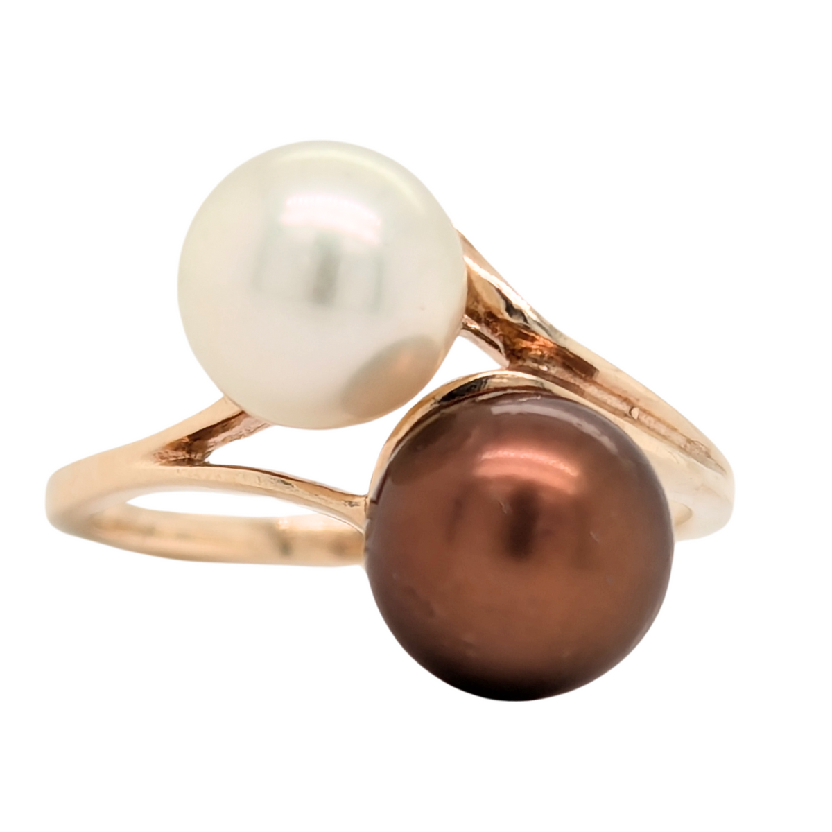 Estate: 10K Yellow Gold Pearl Bypass Ring