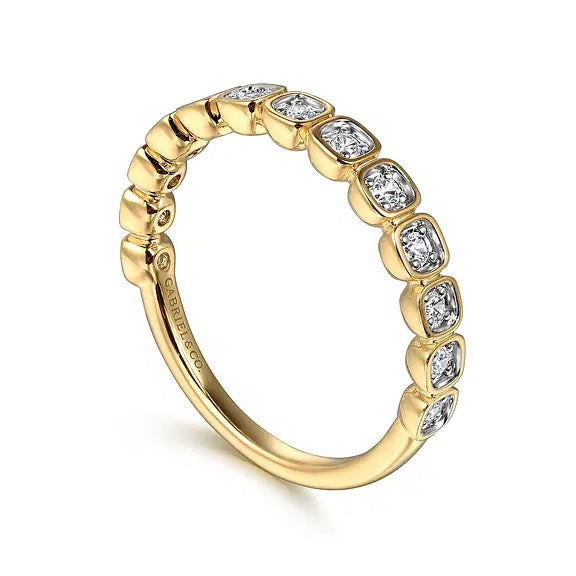 14K Yellow Gold Cushion Shape Diamond Band.