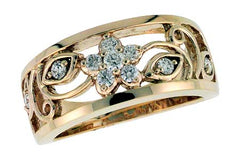 14KT Gold Ladies Flower Ring .25CTW